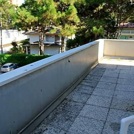 Modern Flat In A Quiet Area Near The Otel *