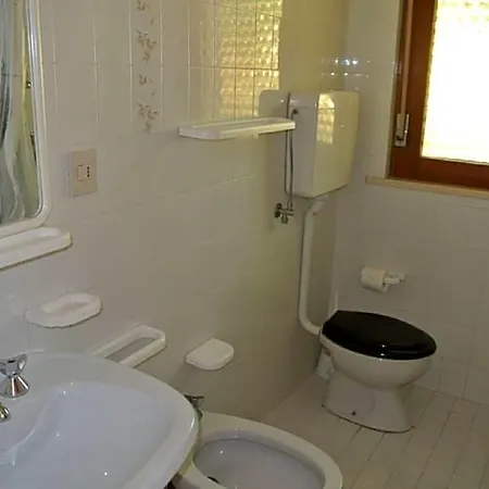 Modern Flat In A Quiet Area Near The Otel Lignano Sabbiadoro