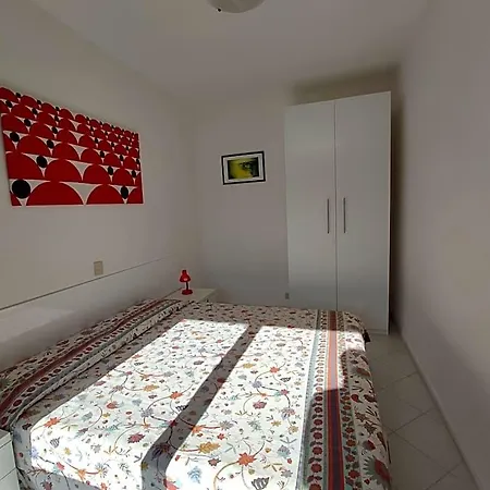 Modern Flat In A Quiet Area Near The Otel *