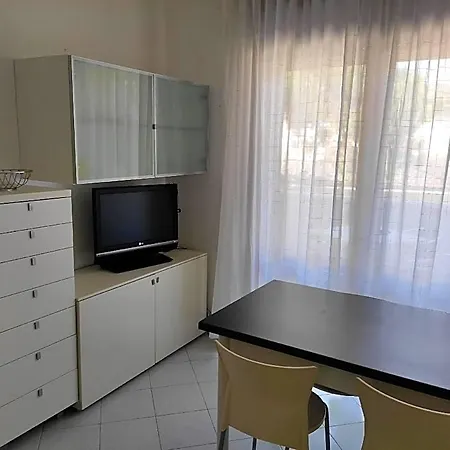Otel Modern Flat In A Quiet Area Near The Lignano Sabbiadoro